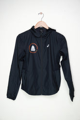 ASICS CIM 2025 Silver Jacket - PERFORMANCE BLACK