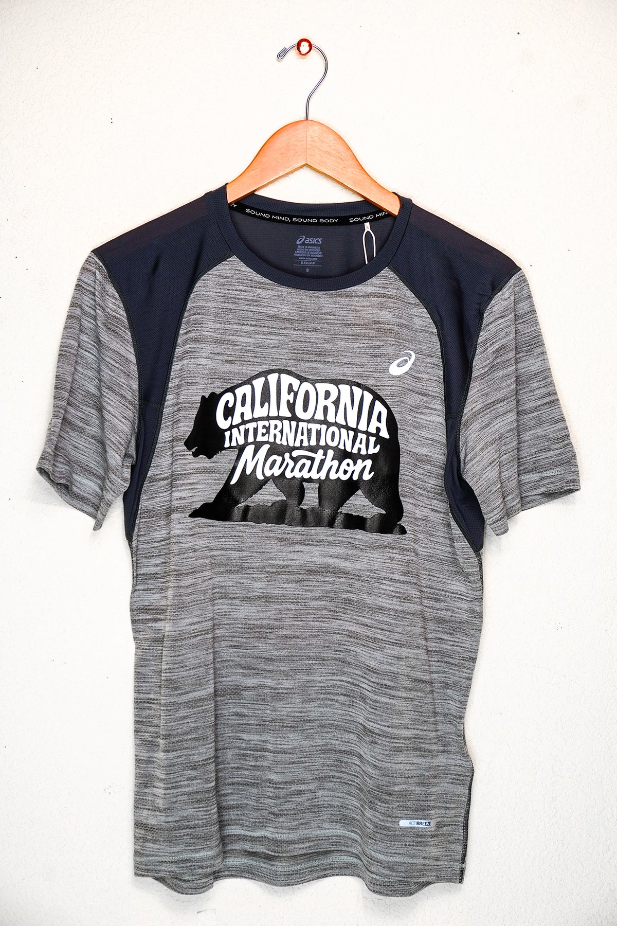 ASICS CIM 2025 Road Short Sleeve Top - PIEDMONT GREY / DARK GREY