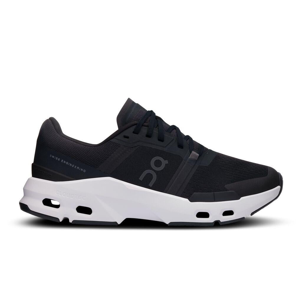 On Cloudpulse - BLACK / WHITE