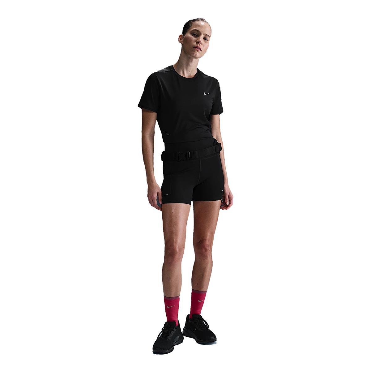Nike Swift Dri-FIT Short Sleeve Top - BLACK / REFLECTIVE SILVER